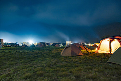 大人気のキャンプ