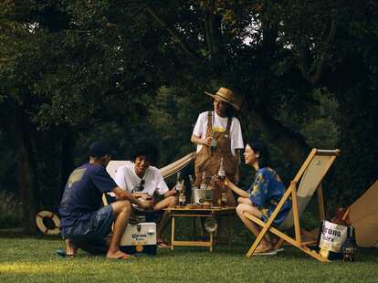 プレミアムビール「コロナ エキストラ」アウトドアブランド「CORONA OUT IN NATURE COLLECTION」