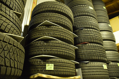 スタッドレスタイヤの寿命を延ばす方法とは