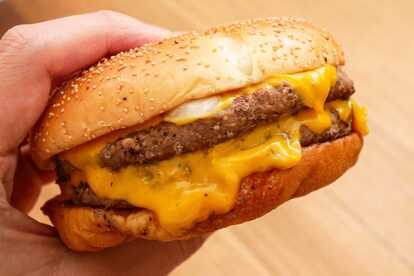 炙り醤油風 ダブル肉厚ビーフ