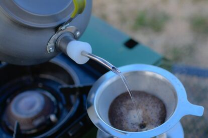 【アウトドア】ドバッと勢いよくコーヒーを淹れるズボラさん必見!!カスタム「ドリップノズル」で贅沢なコーヒータイムを。