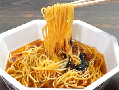 日清ラ王 濃香トリュフ醤油