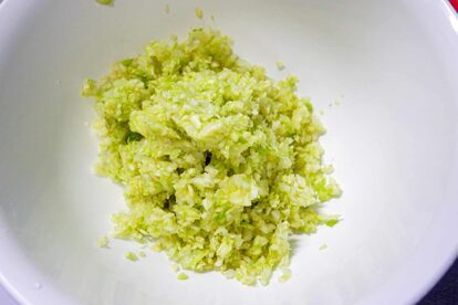 プリマハム・香薫ウインナーで ジューシー餃子