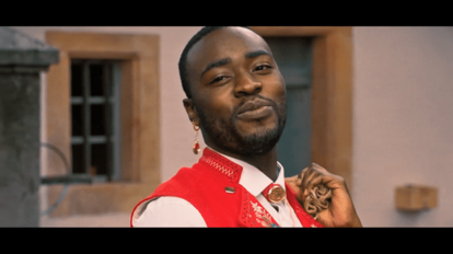 ハイジが独裁国家を潰す、映画『マッド・ハイジ』が7月14日に公開決定_001