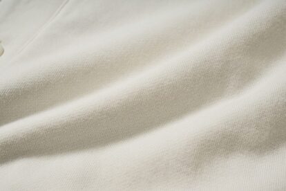 上品な雰囲気を感じるユニクロのスウェット