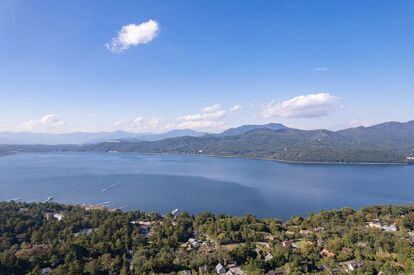 山中湖の貸別荘「ウェルシー山中湖」が10月28日にOPEN！