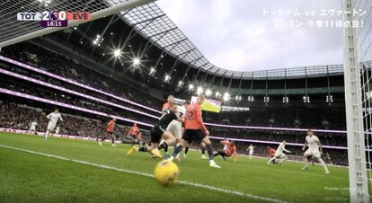 【写真・画像】危険な“悪童”が覚醒してしまった!「完璧すぎる」「クロスもパスも最高」 3人が連動した美しすぎるパス回し→技ありゴールが炸裂した瞬間 古巣サポーターをどん底に突き落とすブラジル代表FWの“神ショット” 1枚目