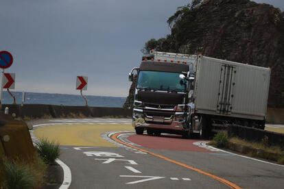 「撮り鉄」ならぬ「撮りトラ」ってなんぞや!? トラックに魅せられた知られざる街道カメラマンの世界