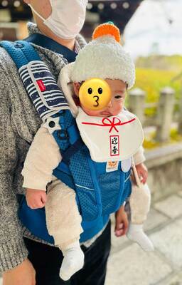 赤ちゃん鏡餅コスプレ