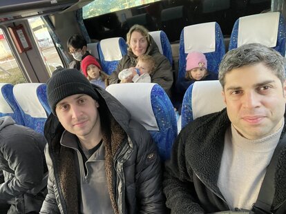 ティムラズ・レジャバ大使一家新幹線