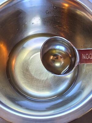 コンビニおでんの汁を卵に混ぜて焼くと？　思わぬレシピに感激！「ごはんが進む」