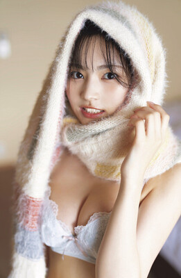 『週刊プレイボーイ』のグラビアに登場した宇咲