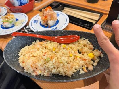 【写真・画像】 杉浦太陽、妻・辻希美らと『くら寿司』で堪能した“浜田チャーハン”「芸能人格付けチェックでも、やっていた」 1枚目