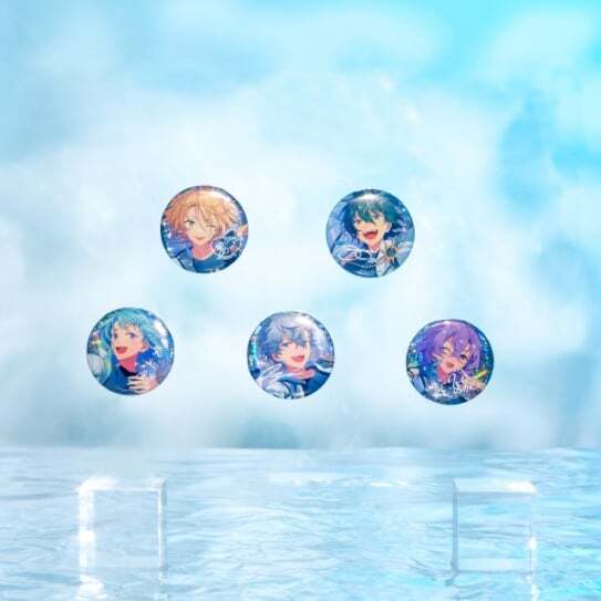 あんスタ』9周年記念グッズが超オシャレ！缶バッジ・アクスタ・ポーチ