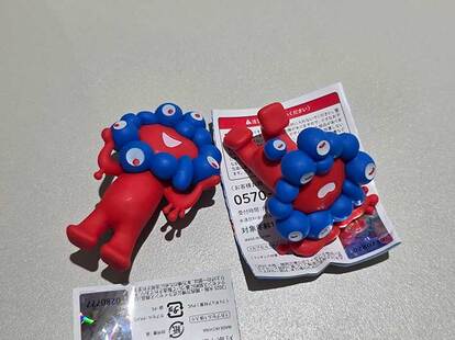 ミャクミャクのカプセルトイ