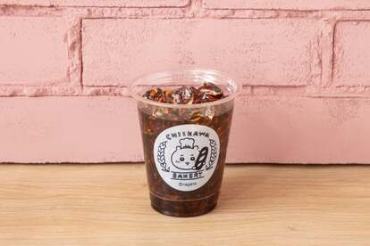 「ちいかわベーカリー」アイスコーヒー