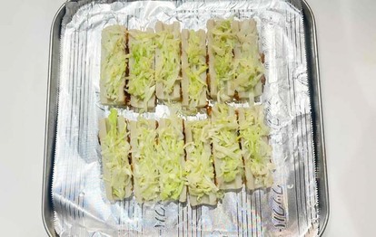 『お好み焼き風ちくわ』を作る写真