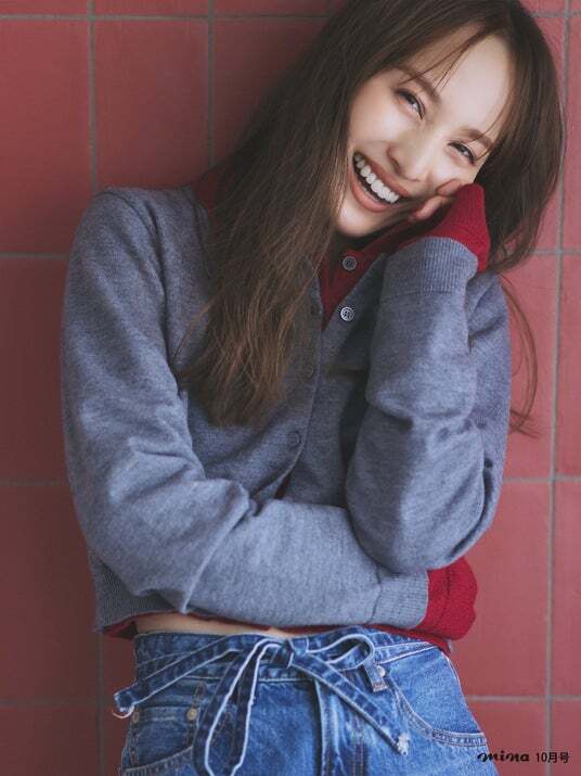 .*様 Ungrid　百田夏菜子　コラボ　セルフィーフォト　Tシャツ　ノベルティ Ungrid 百田夏菜子 コラボ セルフィーフォト Tシャツ ノベルティ