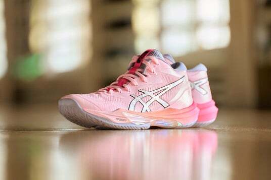 アシックスバレーボール史上初となる 高橋藍選手スペシャル