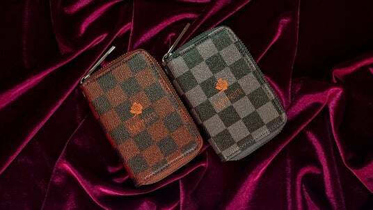 ハピメア 長財布 マルチケース パープルソフトウェア ハピメア』シリーズの世界観を具現化した普段使いできる