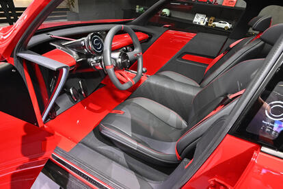 デザインスタディ「ビジョン・クロスコンパクト」が表現する未来のマツダが新しい