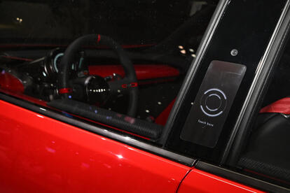 デザインスタディ「ビジョン・クロスコンパクト」が表現する未来のマツダが新しい