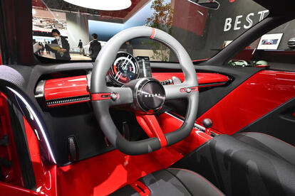 デザインスタディ「ビジョン・クロスコンパクト」が表現する未来のマツダが新しい