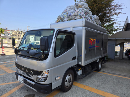 自動販売機を支える「ボトルカー」とは