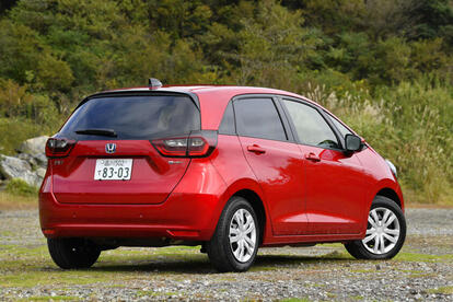 今まで歩んできた「フィット」の歴史を初代から現行型までプレイバック