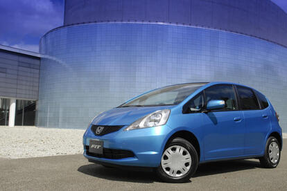 今まで歩んできた「フィット」の歴史を初代から現行型までプレイバック