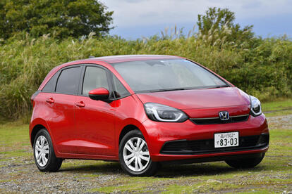 今まで歩んできた「フィット」の歴史を初代から現行型までプレイバック