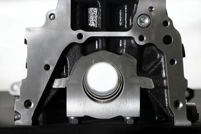 トヨタが復刻した4AGエンジンの部品は現代技術によって別モノ級に進化していた