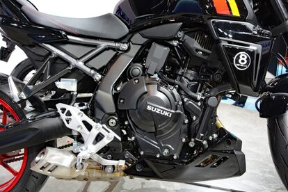 評価の高いGSX-8シリーズの775cc直列2気筒エンジンを搭載