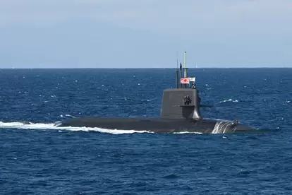 海自最新鋭ディーゼル潜水艦「たいげい」。リチウムイオン電池を使用。全長84m、3000t、水中速力20ノット