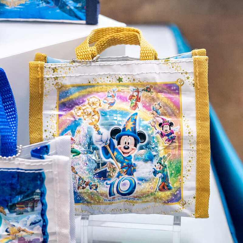 歴代の周年アートが復刻！東京ディズニーシー25周年“スパークリング