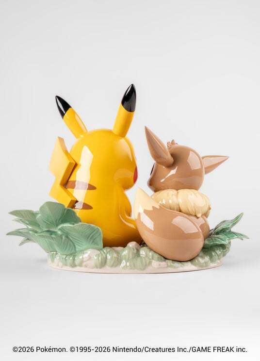 リヤドロから、「ピカチュウ」と「ピカチュウ & イーブイ」が登場