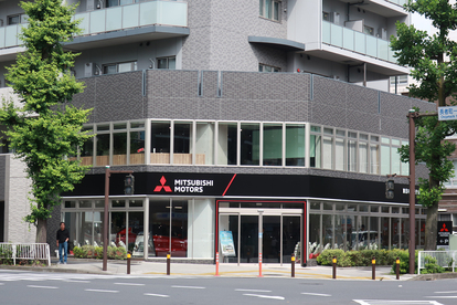 「販売特化型店舗」の中身と今後に向けた戦略とは