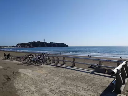 スタジオから徒歩数十秒で、そこはもう海です