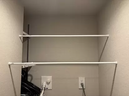 つっぱり棒の画像
