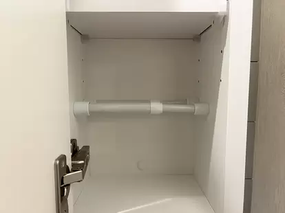 つっぱり棒の画像