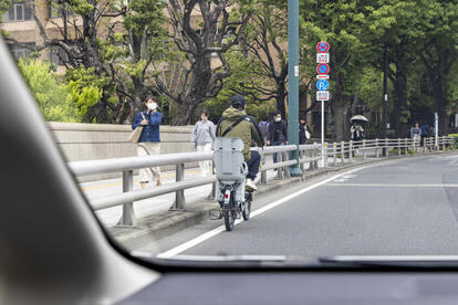車道を走る自転車が増えたいまこそドライバーが知るべきこととは