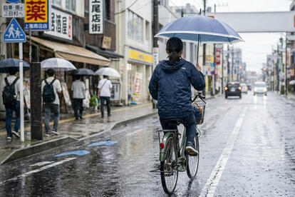 車道を走る自転車が増えたいまこそドライバーが知るべきこととは