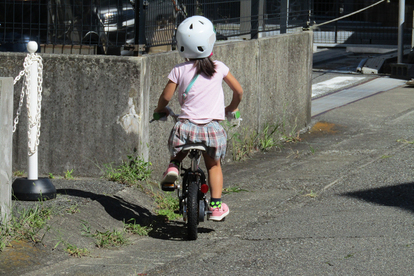 車道を走る自転車が増えたいまこそドライバーが知るべきこととは