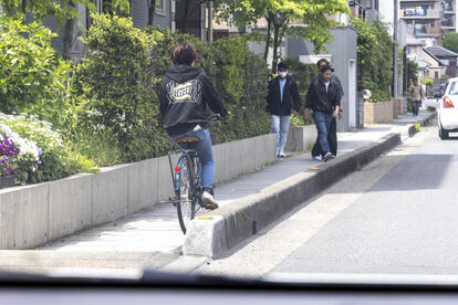 車道を走る自転車が増えたいまこそドライバーが知るべきこととは