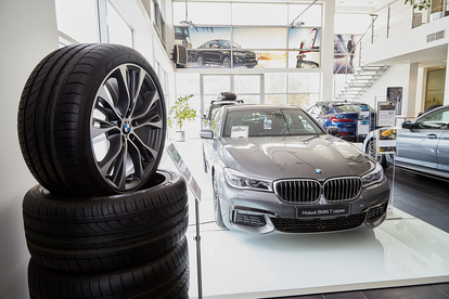 ロシアでは海賊版のニセBMWが大量に販売されていた