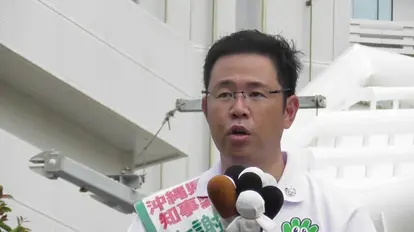前那覇市副市長で、新人の古謝玄太候補は経済政策を重視。県民の所得倍増などを訴え「国と対等に交渉できるのは私だ」とアピール
