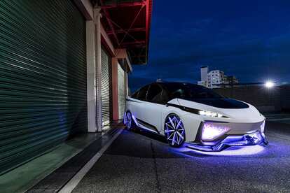 プリウスPHV カスタム モデリスタ TRD トヨタ オートサロン ショーカー