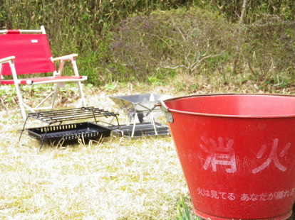 油断すると牙を剥く! 一見快適な「春キャンプ」に潜む罠