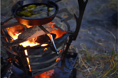料理と二次燃焼に特化した2021年版・最新焚き火台9品の紹介