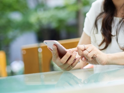 スマホ 女性